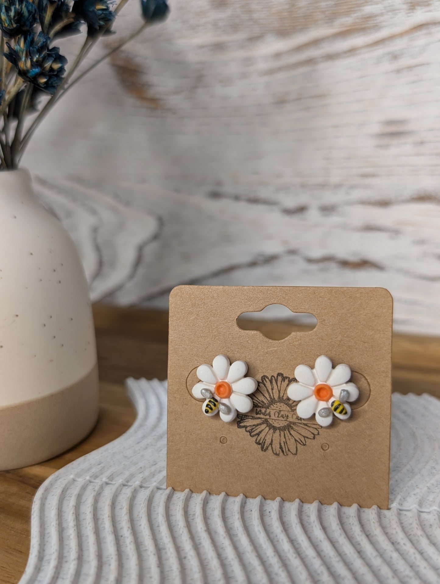Daisy with Bee Studs