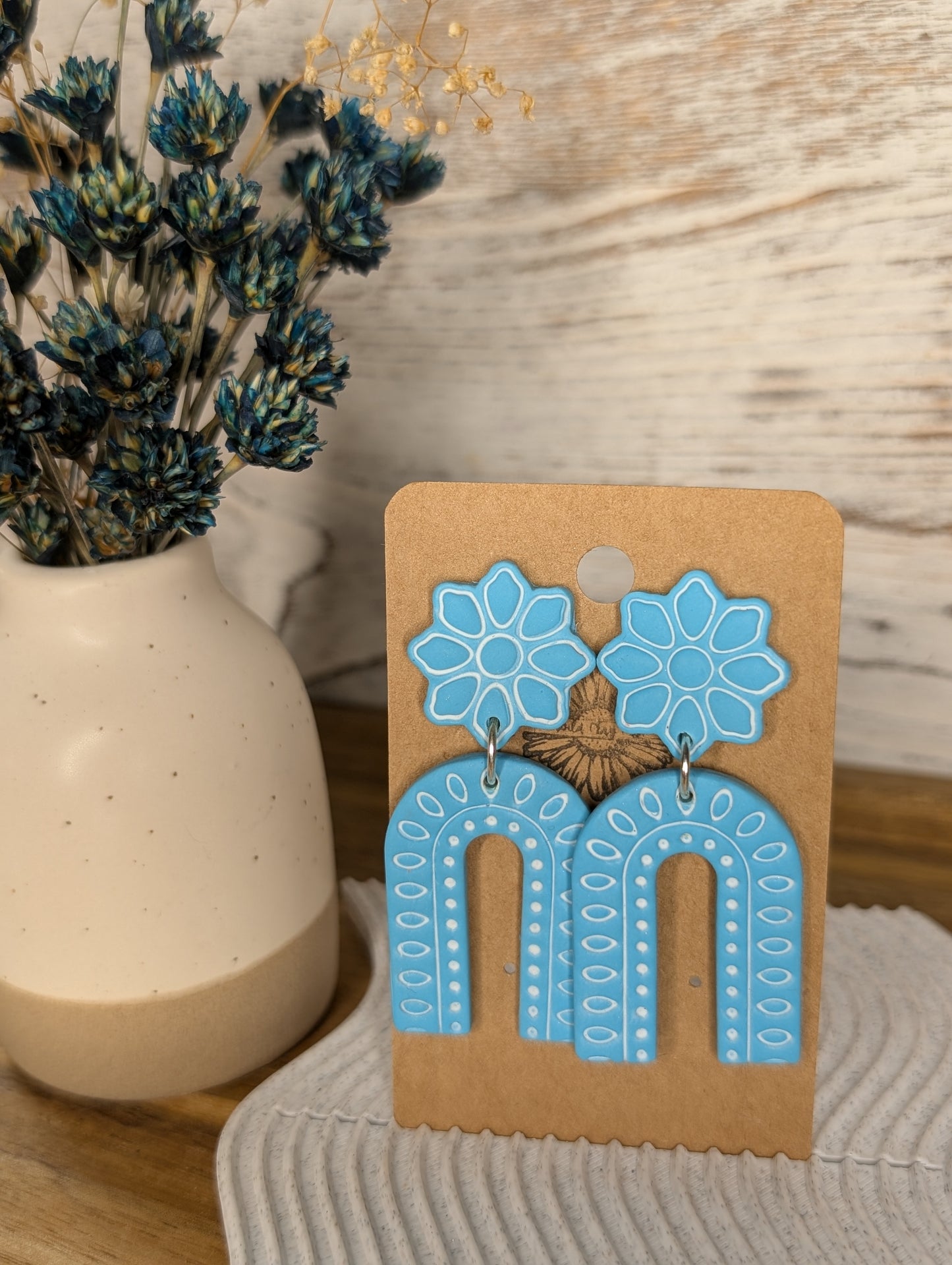 Arch Dangles