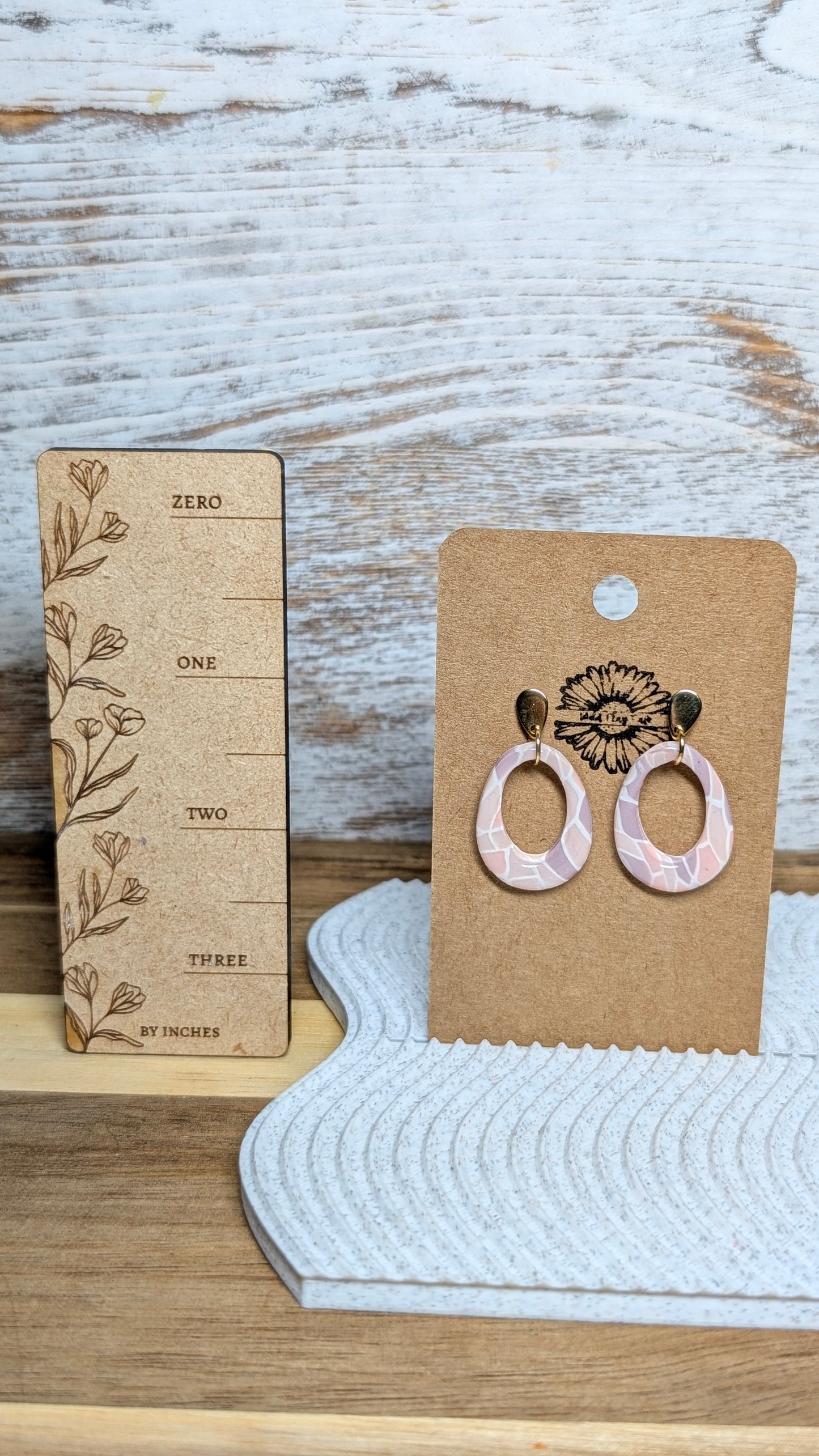 Dainty Windowed Ovals