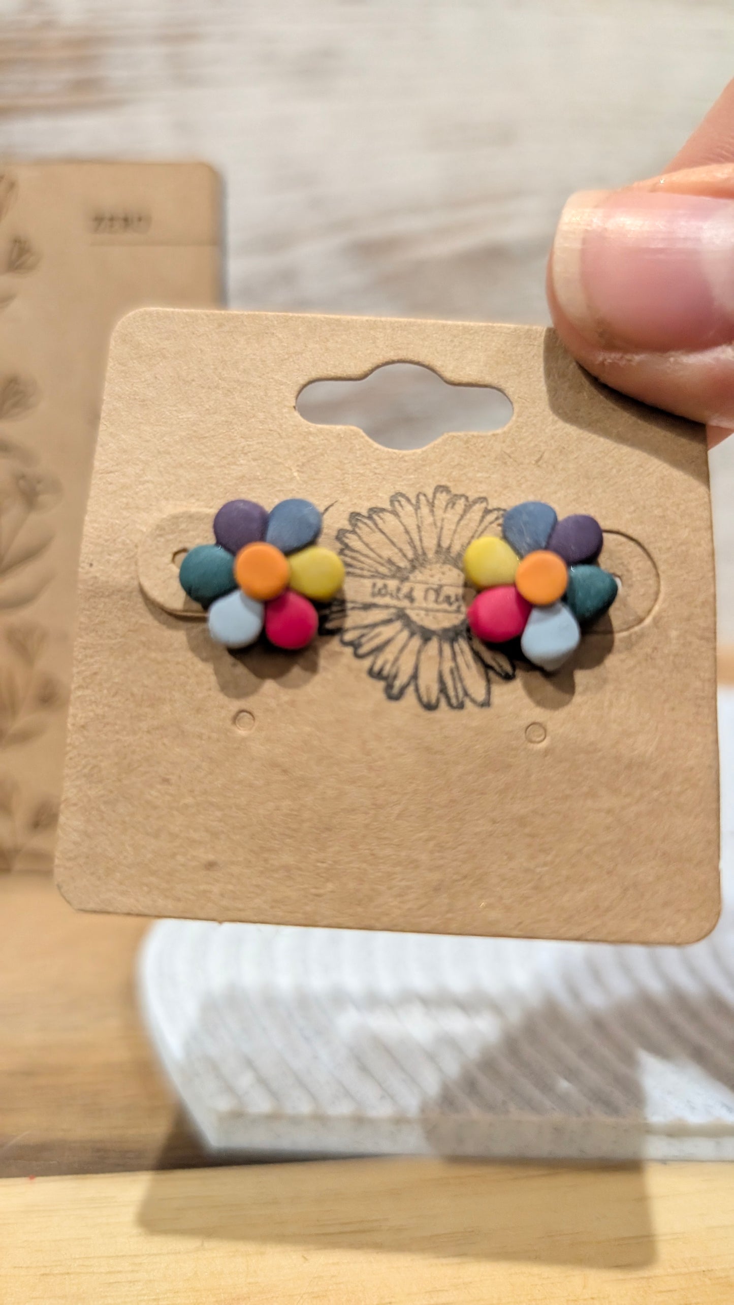 Multicolor Daisy Stud