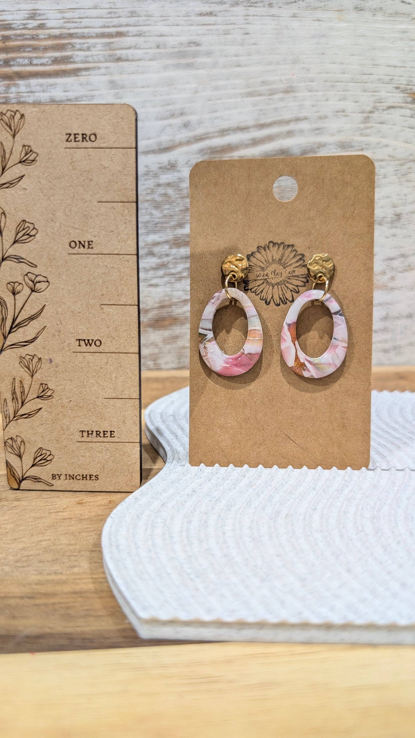 Dainty Swirled Ovals