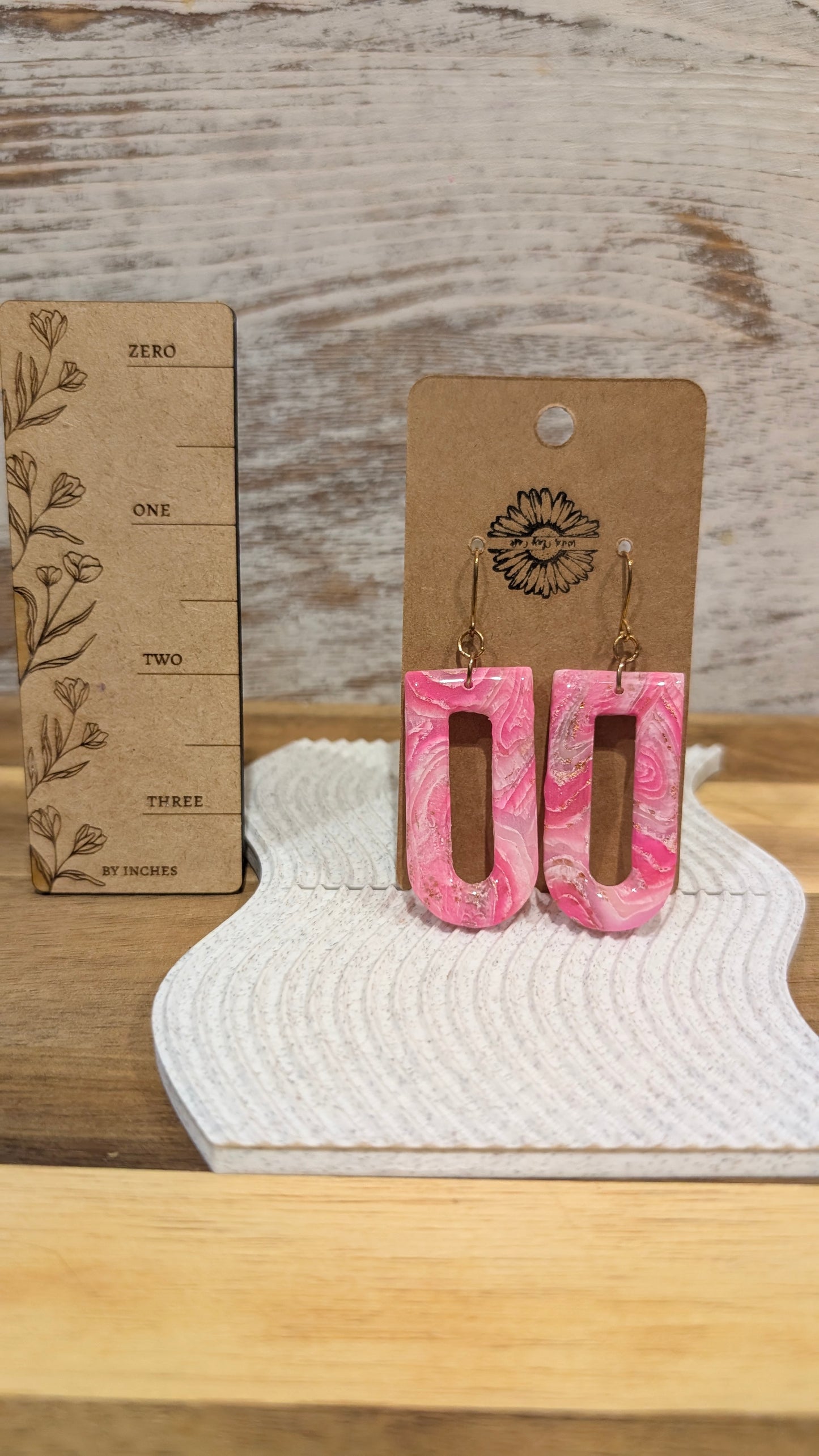 Marbled pink windowed arch
