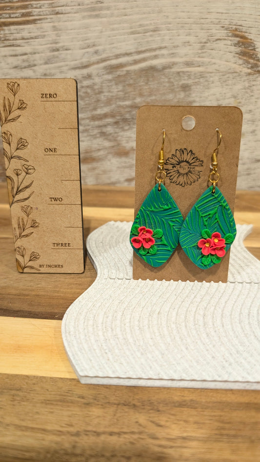 Tropical organic diamonds